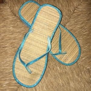 tiki flip flops